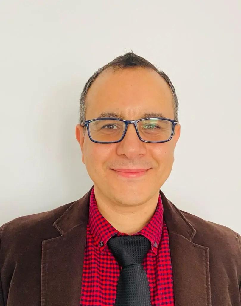 Dr.-Mustafa-Ornek