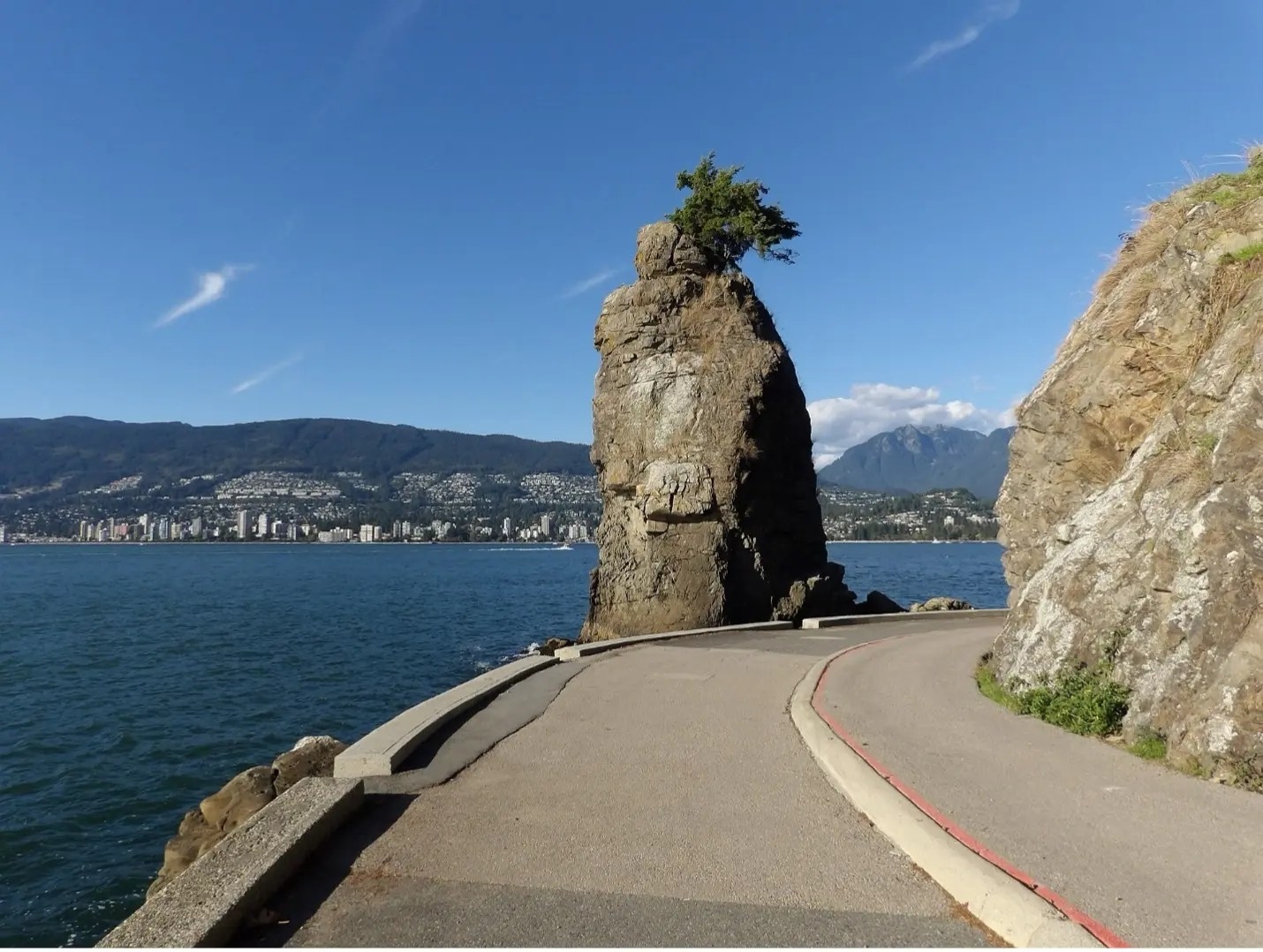 notrh-shore-mountains