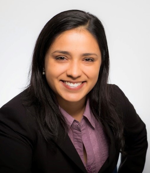 Dr. Claudia Cambero