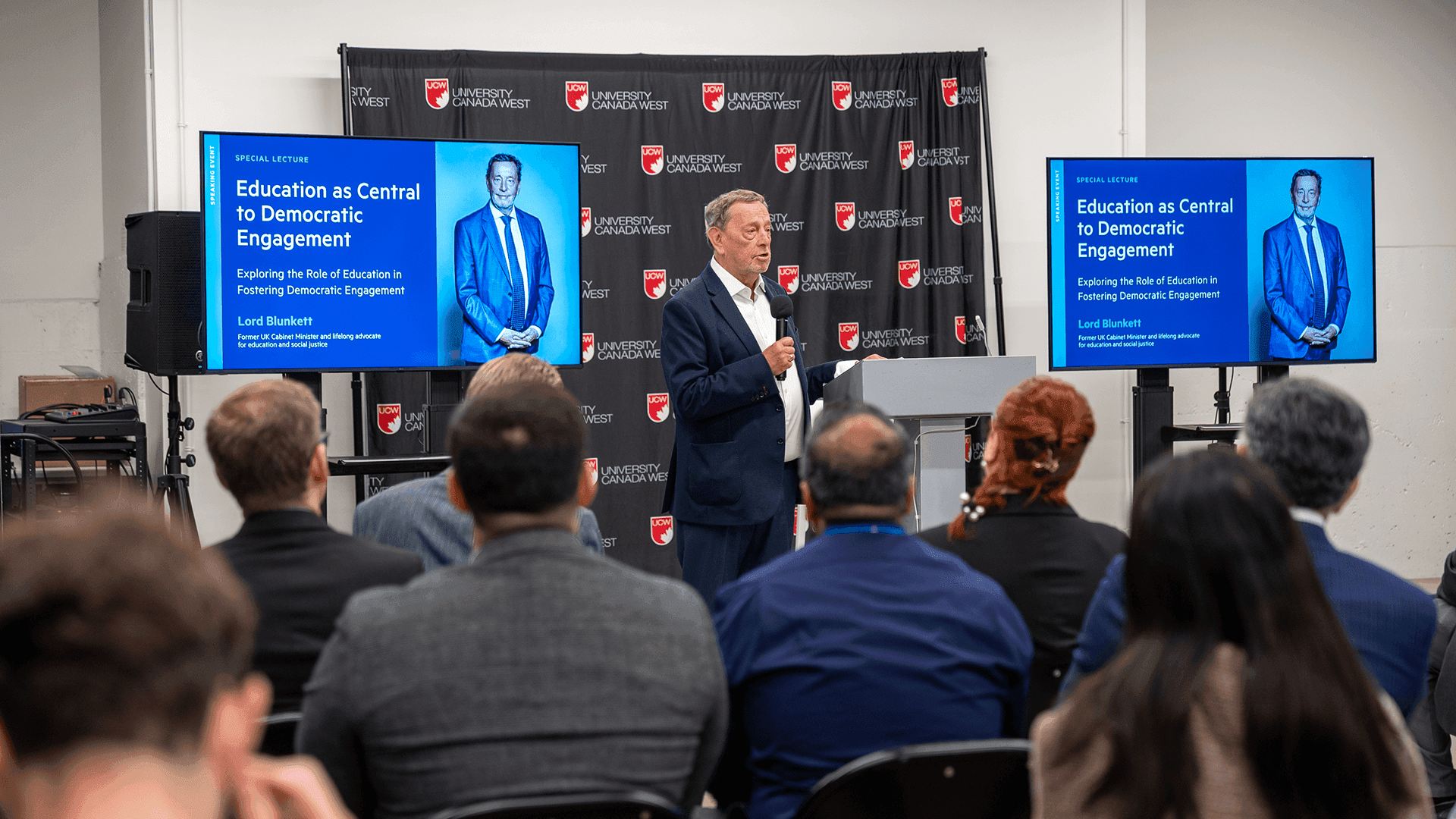 Lord Blunkett speaks of ‘equipping for jobs of tomorrow’ during UCW visit